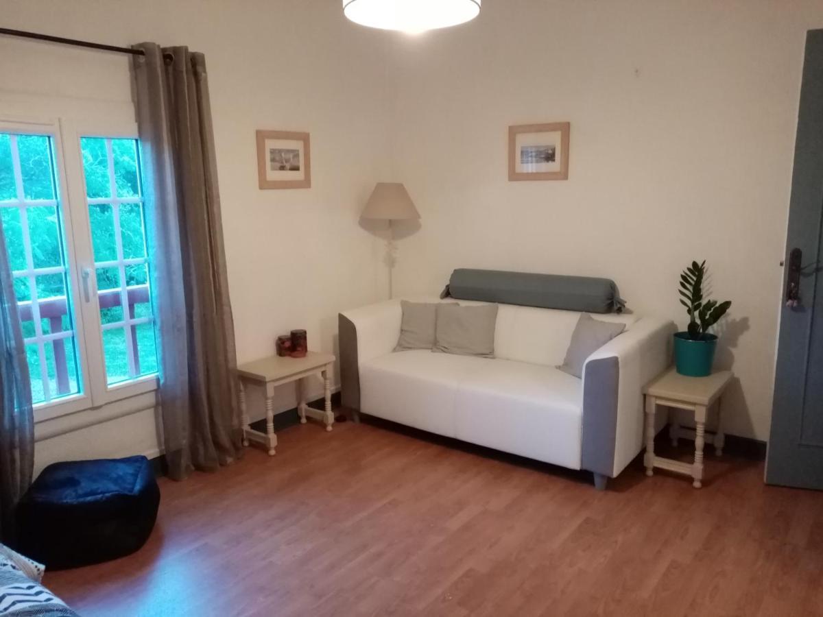 Bed and Breakfast La Metairie De Biaudos Экстерьер фото