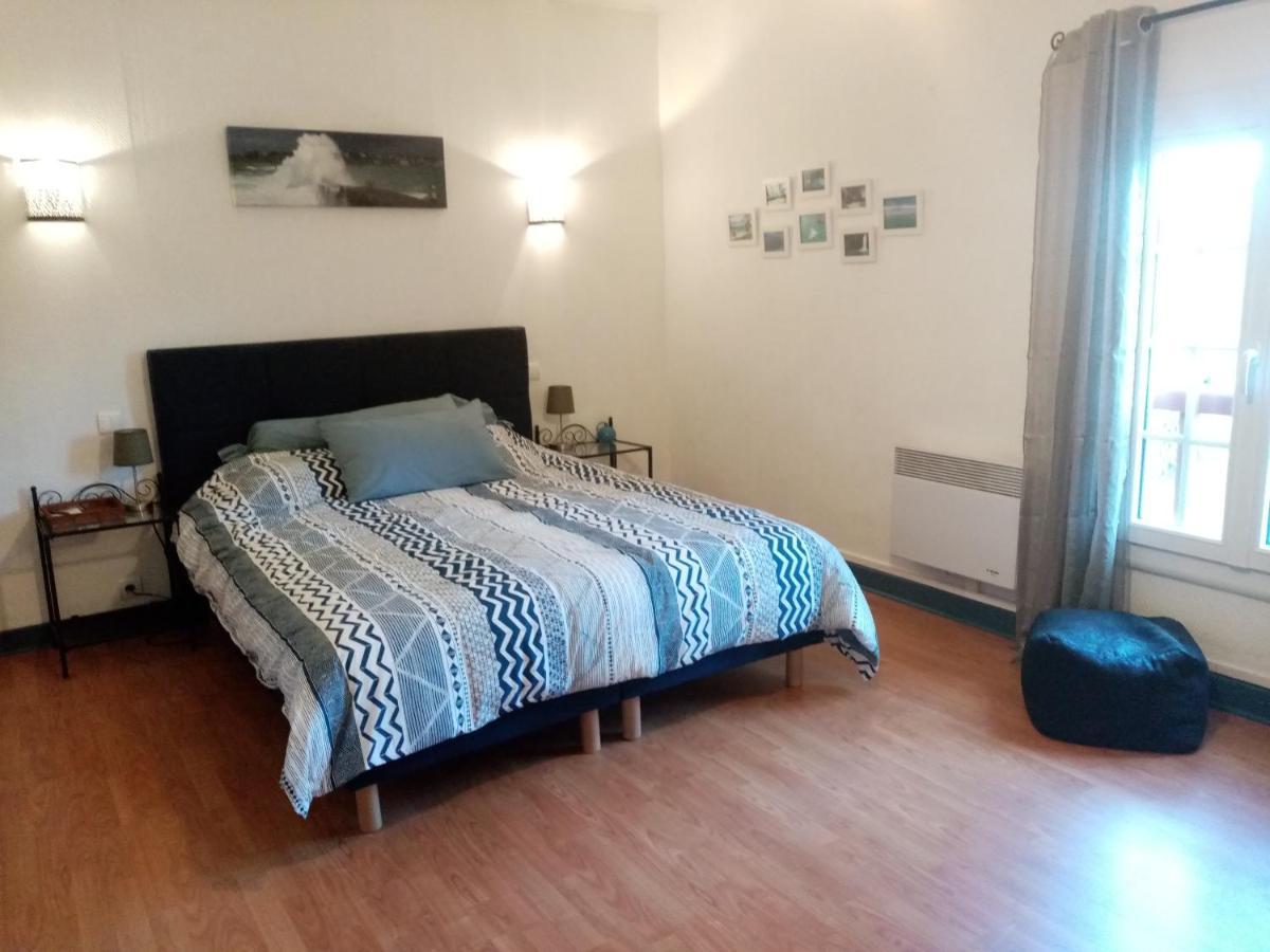 Bed and Breakfast La Metairie De Biaudos Экстерьер фото